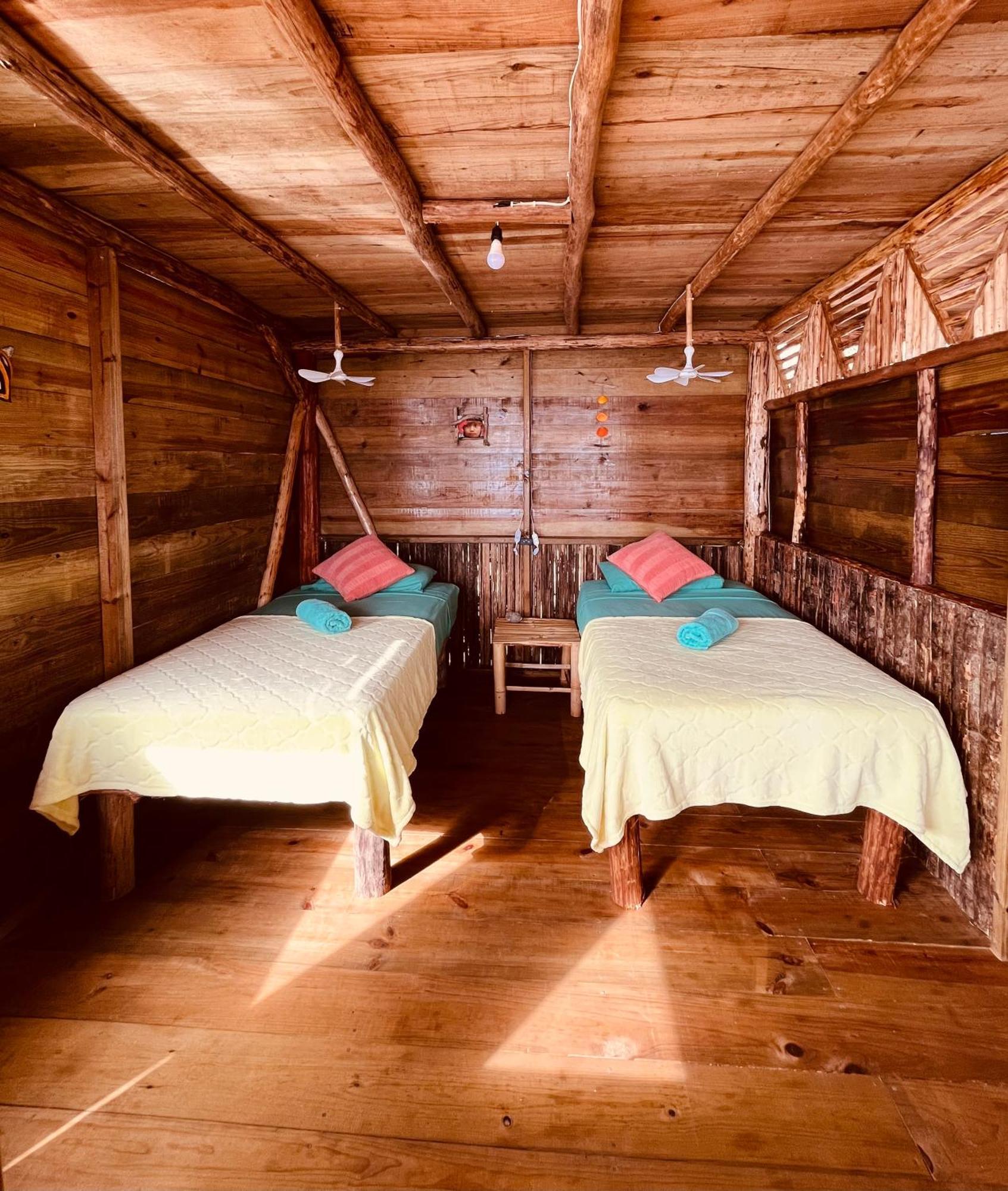 Urraca Monkey Island Eco Resort (Adults Only) Punta Laurel Ngoại thất bức ảnh